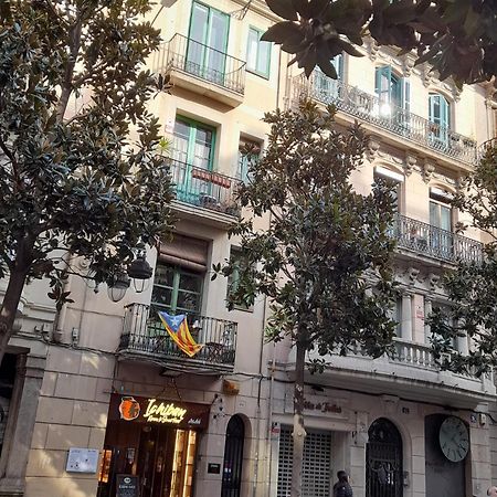برشلونة La Casa De Laura Nisia B&B المظهر الخارجي الصورة